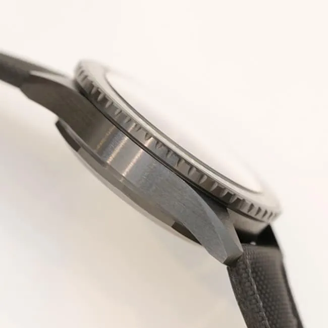GF Factorytop-tier watch Blancpain men's green dial nylon strap fifty fathom series limited edition watch detail shots