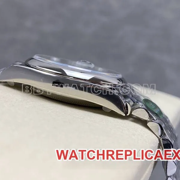 Rolextop-tier watch ARF FactoryDatejustgreen dial aperture 36mmsteel bracelet front live photo