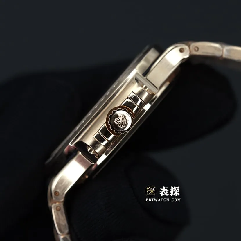 3K FactoryPatek Philippe sporty and elegant 7118top-tier 1:1super watch women's Nautiluswhite dialsteel bracelet model pictures and prices front live photo