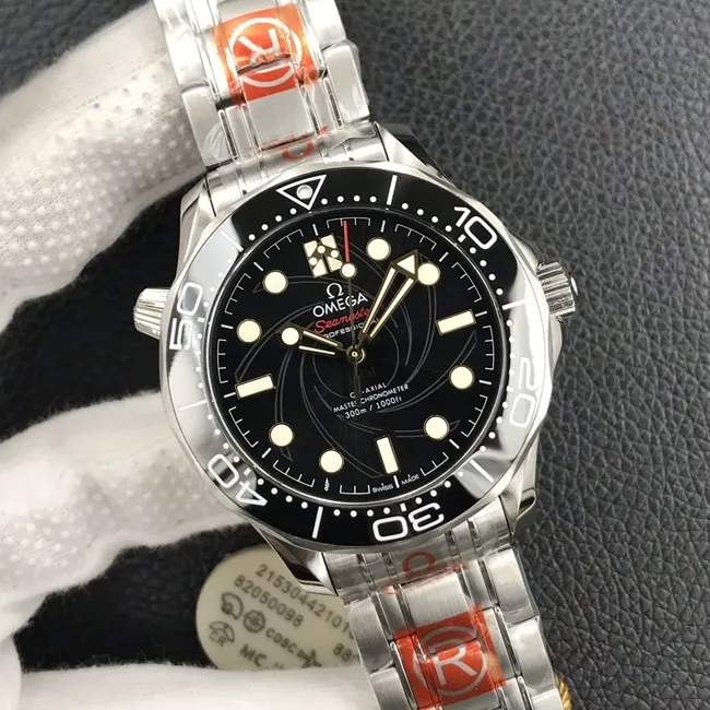 OR factory top-tier replicaOmega men's black dialsteel braceletSeamaster 300m automatic movement watch front view