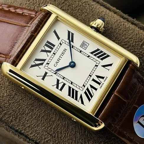 DR factory top-tier replicaCartierhigh-quality tank series couple series white dial brown belt fully automatic movementleather strap front view
