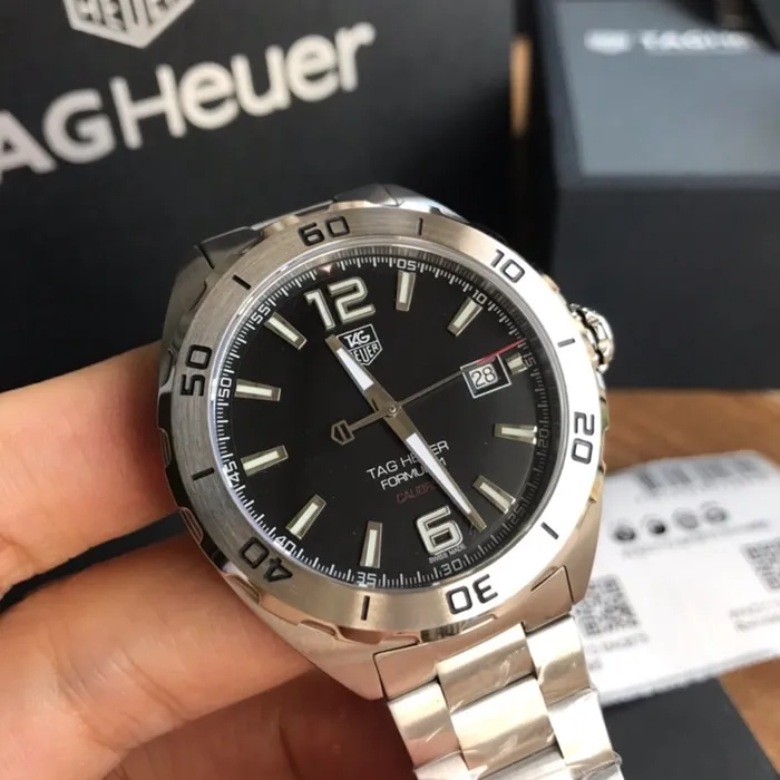 top-tier watch TAG Heuer men's black dialsteel braceletF1 series mechanical watch clasp picture