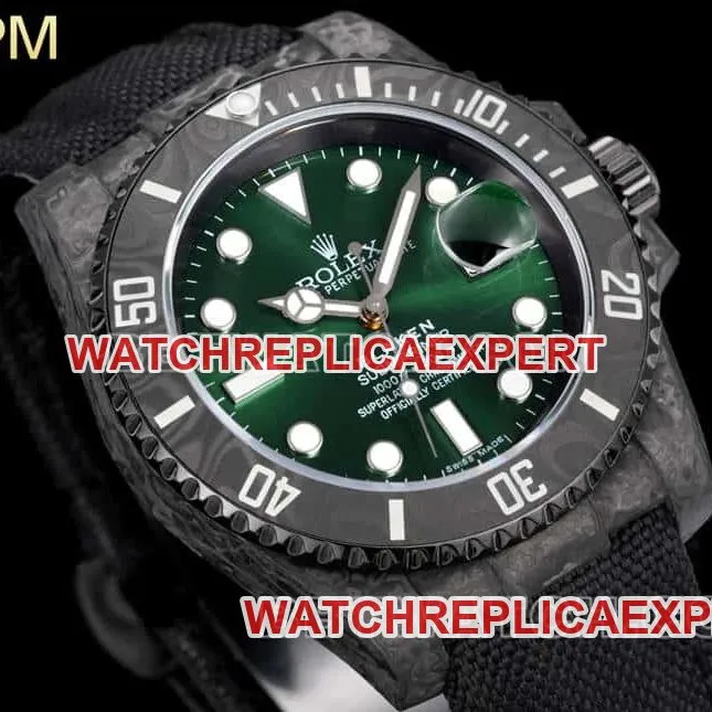 PPM factory RolexSubmariner1:1super clonegreen dial carbon fiber 3135 black leather strap front live photo