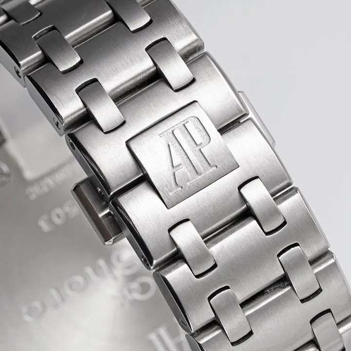APF offshore watch silver white panda dial steel strap model 26170ST.OO.1000ST.01 side view