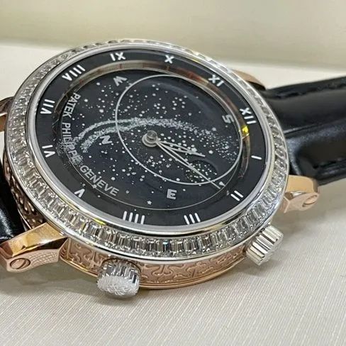 Patek Philippetop-tierhigh-quality watch men's black dial black belt South African T square diamond leather strap watch front view