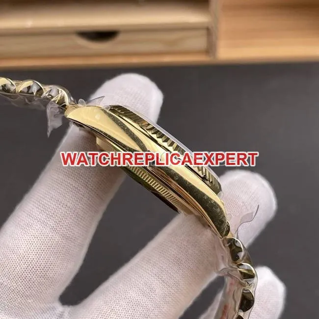 collectible watch QF factory Day-DateRolex gold plate yellow gold2836 mechanical 36mmfront live photo
