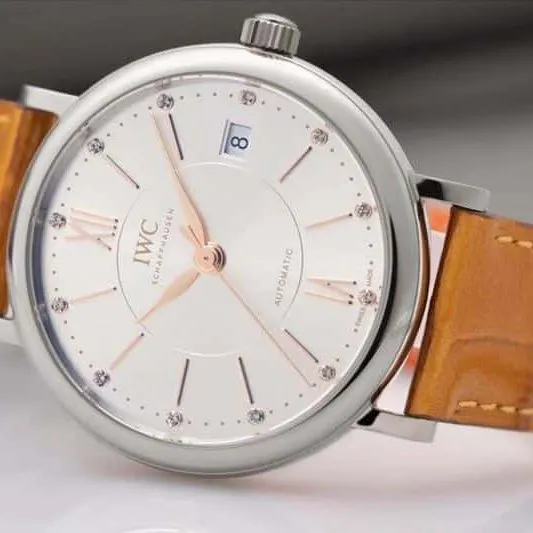 IWCsuper watch women's Portofino extremely elegant ladies' watch front view