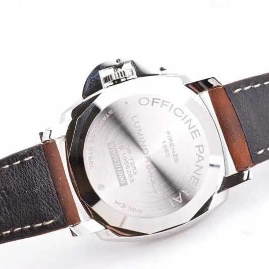 Paneraireplica Watch Lumino Dürr PAM1046 Classic Sandwich Beige Dial Watch Front View