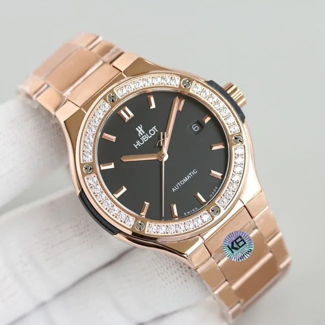 top-tier replicaHublotBig Bang Sang Bleu series V3 upgraded version steel bracelet tattoo watch front view