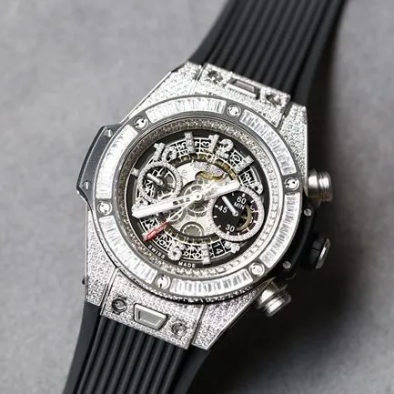 top-tier replicaHublot super A watch men's white dialrubber strapv2 version mechanical BigBang big bang series watch front view