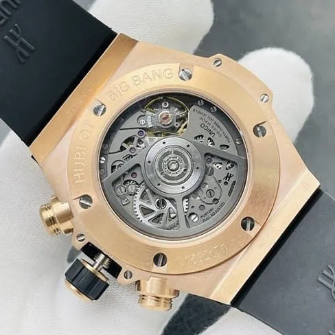 top-tier replicaHublot Big Bang Series 44MM gold case black rubber watch movement picture