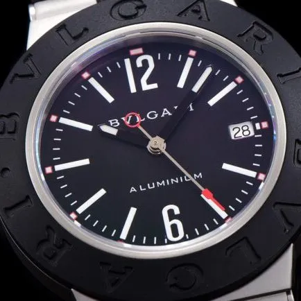 top-tiersuper cloneBvlgariAluminum series black dial men's watch front view
