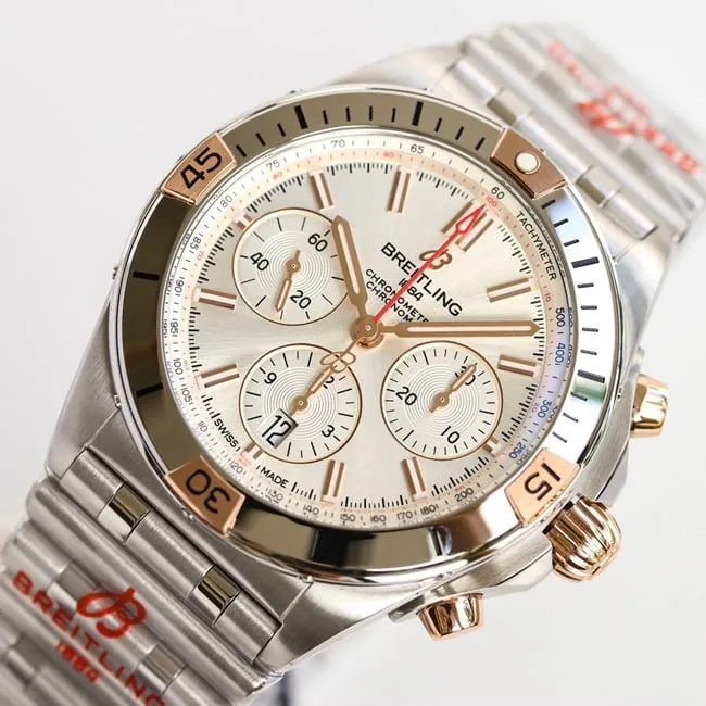 top-tier replicaBreitlinghigh-quality bullet chainAsia-7750movement42mm white dialsteel bracelet men's front view
