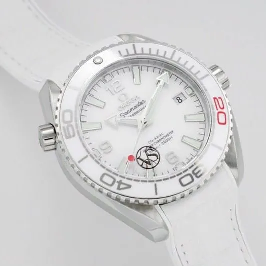 watch Omega ladies Seamaster series Ocean Universe 600m ceramic bezel39.5 diameter automatic movement watch side view