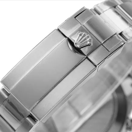 top-tier replicaRolex men's black dialsteel bracelet Cosmograph Daytona mechanical watch front view