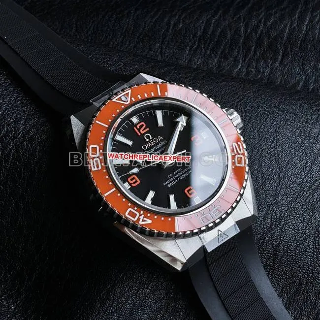 watch VS FactorySeamaster 600m black dial orange bezel black braceletcaseback live photo