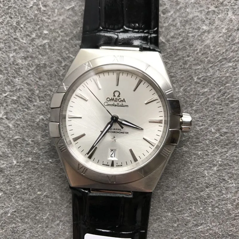 Omega Top collectible watches Fifth Generation Constellation Series Men's Mechanical Watch Front View