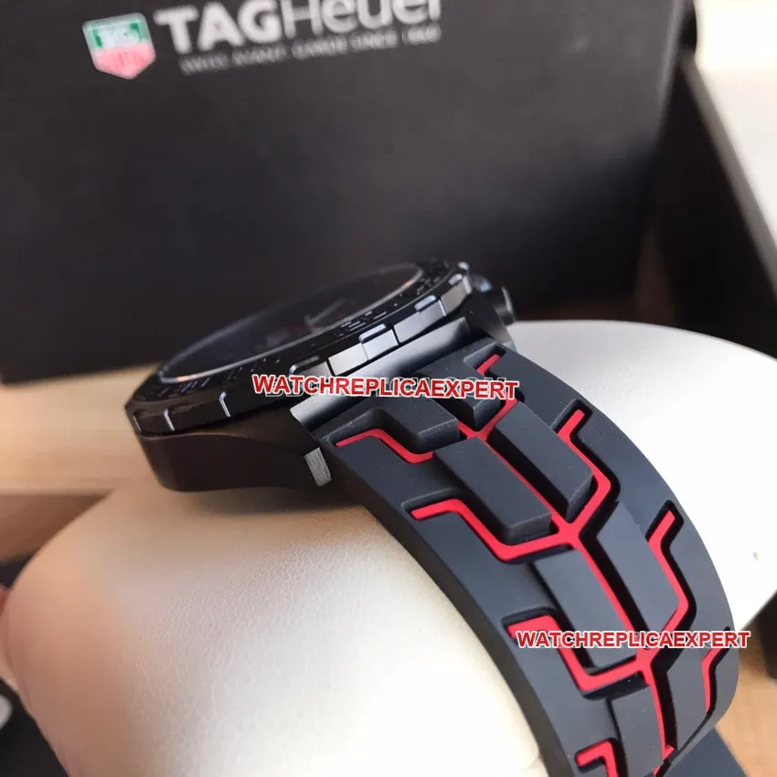 Tag Heuer F1top-tier 1:1high-quality replicablack dial Manchester United CAZ101Jfront live photo