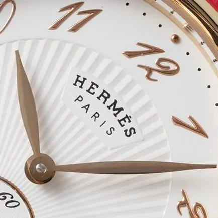 top-tier Hermès women's white dial red strap classic series quartzleather strap watch clasp picture