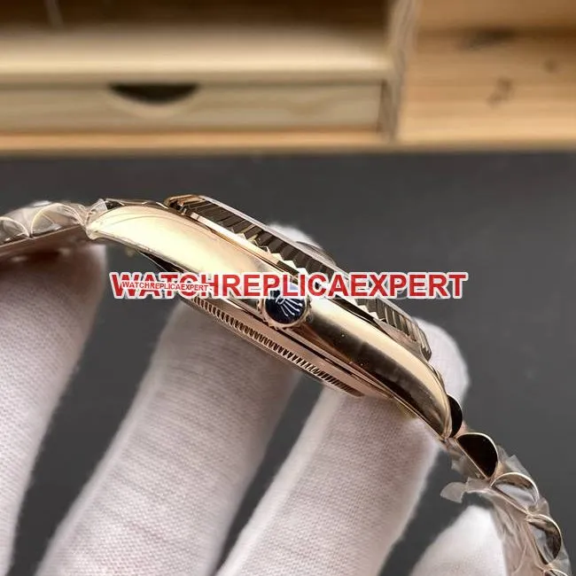 collectible watch CBD factory Day-DateRolex3255 mechanical rose gold smoked black dialfront live photo