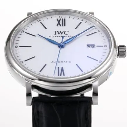 V7 factory top-tier replicaIWC watch men's white dial black belt automatic movement wave fino leather strap watch seven-star recommended clasp picture