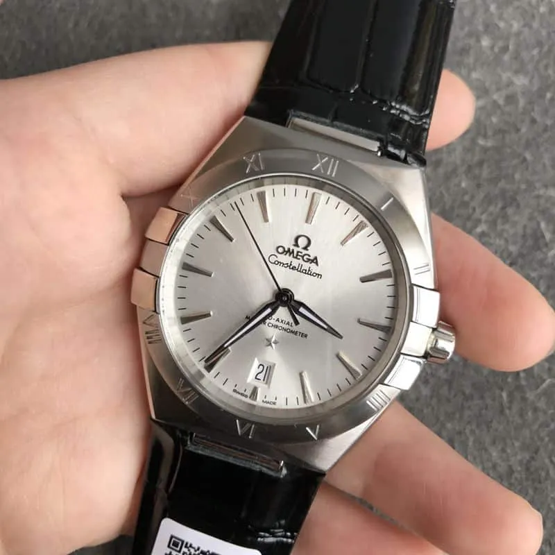 Omega Top collectible watches Fifth Generation Constellation Series Men's Mechanical Watch Front View
