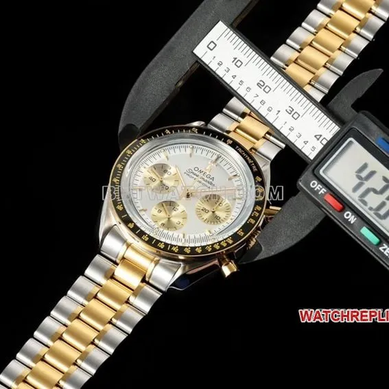 Omega Speedmaster 1:1top-tier replicasilver dial gold steel bracelet model 310.20.42.50.02.001front live photo