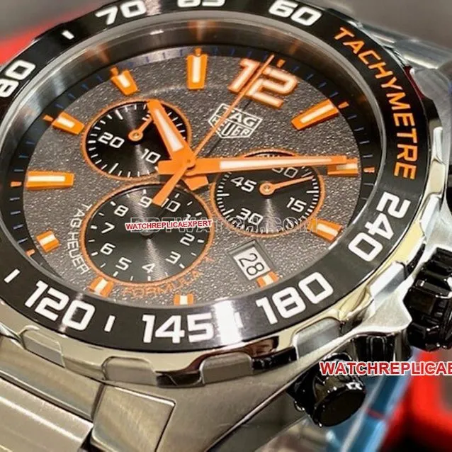 Tag Heuer F1top-tier gray plate chronographsteel bracelet model CAZ101AHfront live photo