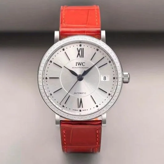 IWC's masterpiece women's watch Portofino top-tierladies' watch front view