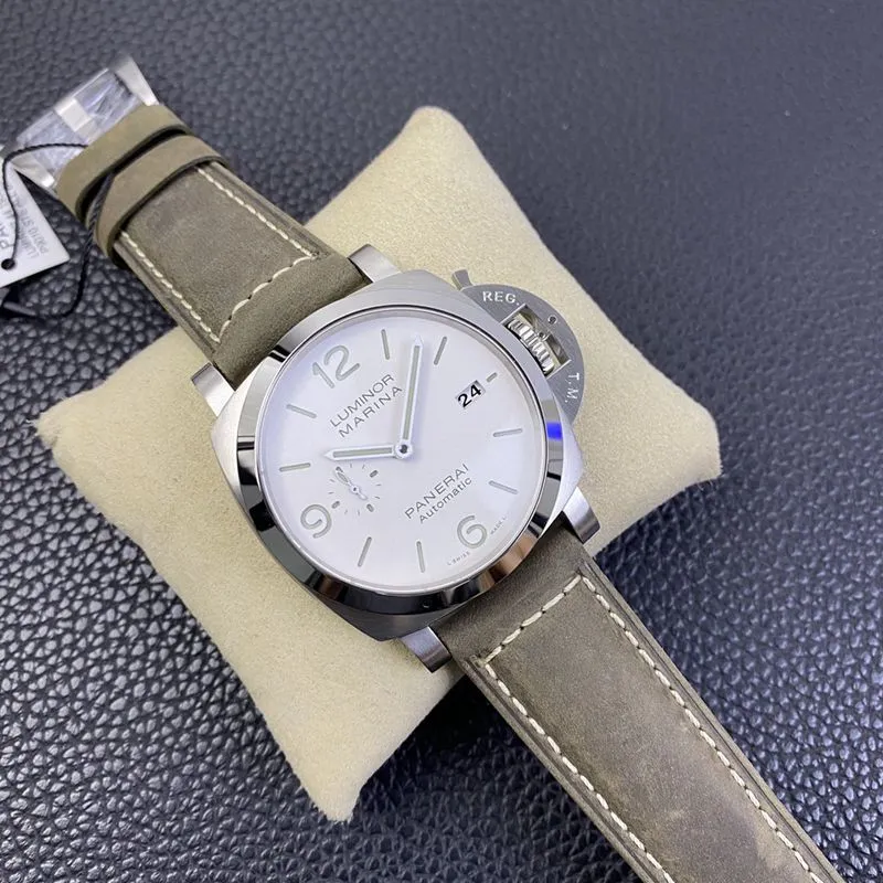 Paneraihigh-quality watch Prince Charming PAM1314 watch back cover picture
