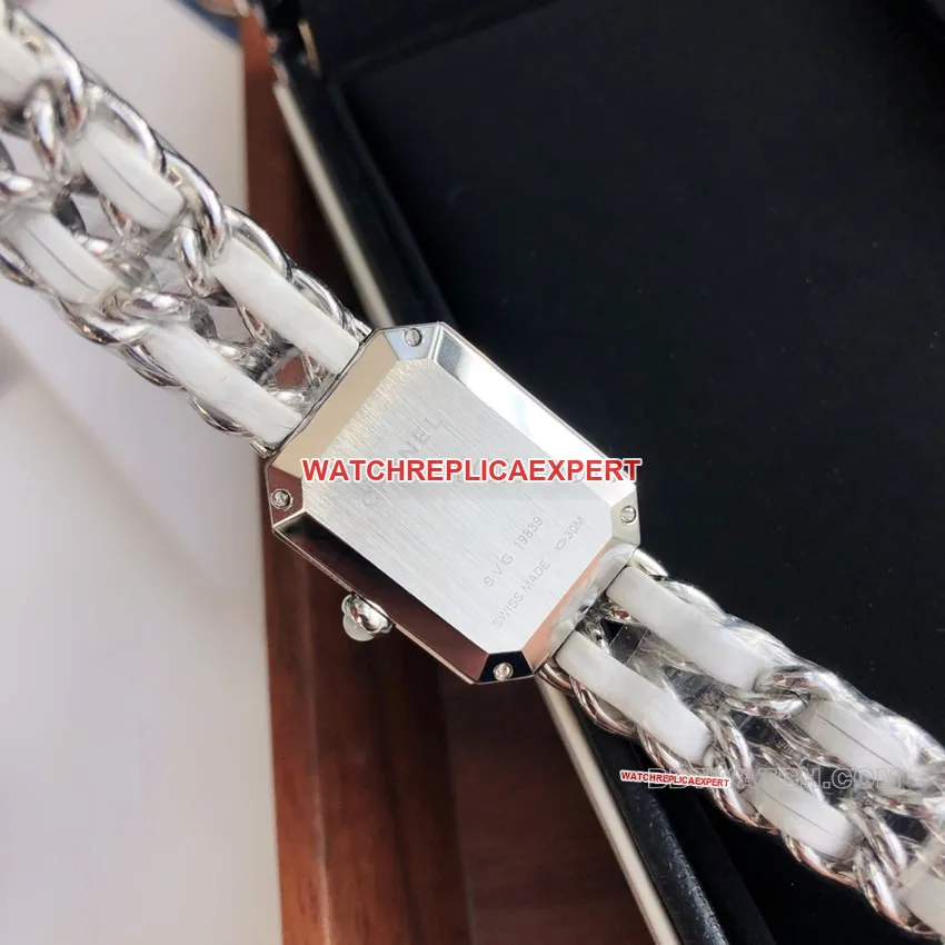 Chaneltop-tier 1:1high-quality replicawhite dial leather chain braceletletH1639front live photo
