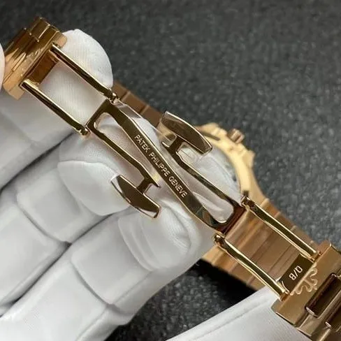 3K Factorytop-tier watch Patek Philippe women's white dialsteel braceletNautilus series automatic movement watch front view