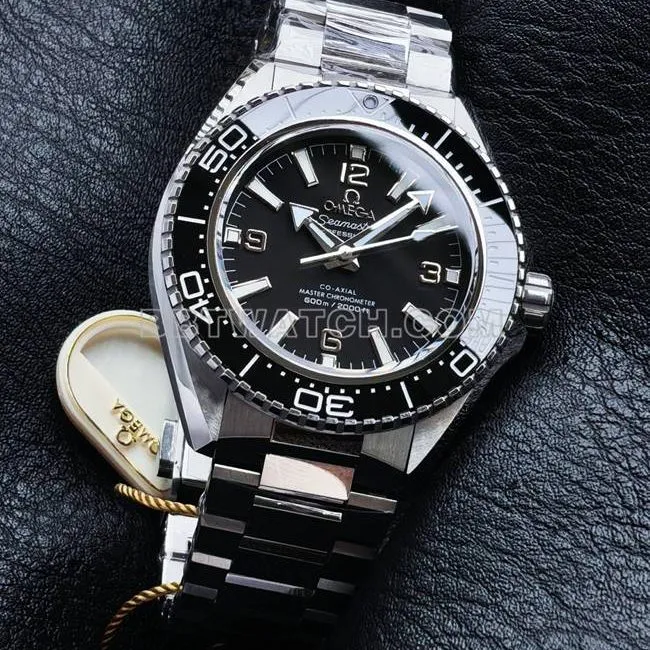 VS Factory optimal watch Seamaster 600m black dial black bezel steel braceletfront live photo