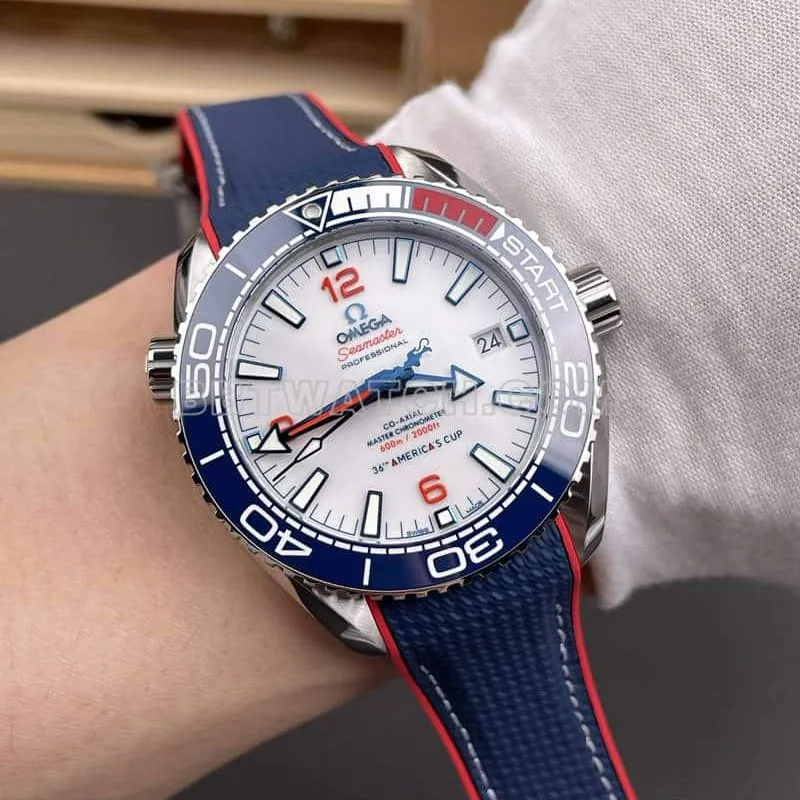 VS FactoryOmegaSeamastertop-tier 1:1high-quality America's Cup 600mwhite dial215.32.43front live photo
