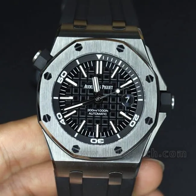 ZF FactoryAudemars Piguettop-tier watch Royal Oak15703top-tier quality super lume men's black dialsteel braceletautomatic movement watch front view