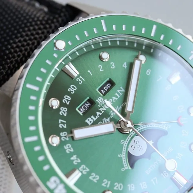 TW Factory Top Blancpain Fifty Fathoms Series Men's Green Dial Nylon Strap Automatic Mechanical Watch Front View