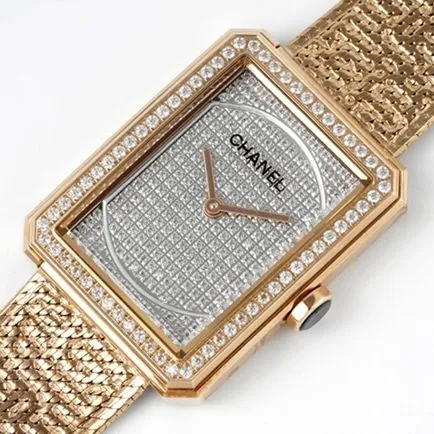 top-tier replicaChanel women's gray plate gold band BOY·FRIEND series quartz watch front view