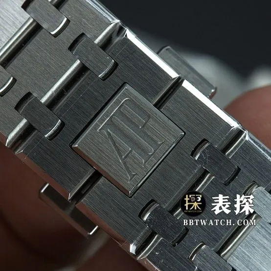 APS factory Audemars PiguetRoyal Oaktop-tier 1:1super watch men's white dialsteel bracelet picture and price front live photo