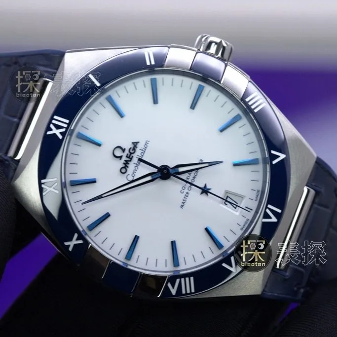 VS fifth generation constellation Omega1:1replica watch hoop white diallumechronograph blue leather bracelet front view