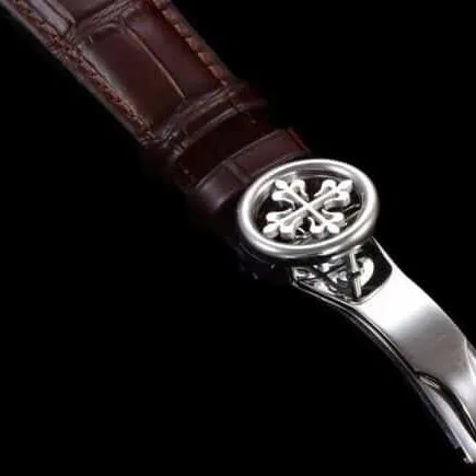 The big factory high-quality replicaGR spends a lot of money to create a classic timepiece—Patek Philippe pink 5320G-001 super complex timepiece with a diameter of 40 mm leather strap picture