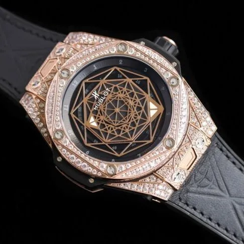 top-tier watch Hublot series tattoo OEM1:1 open mold rose goldblack dial full diamond men's mechanical watch front view
