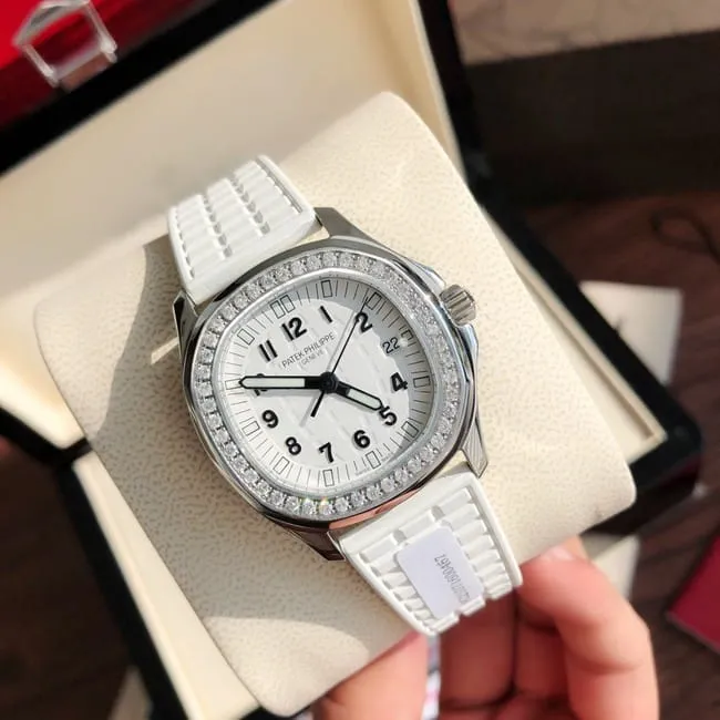 Does a Perfect collectibles of the Patek
