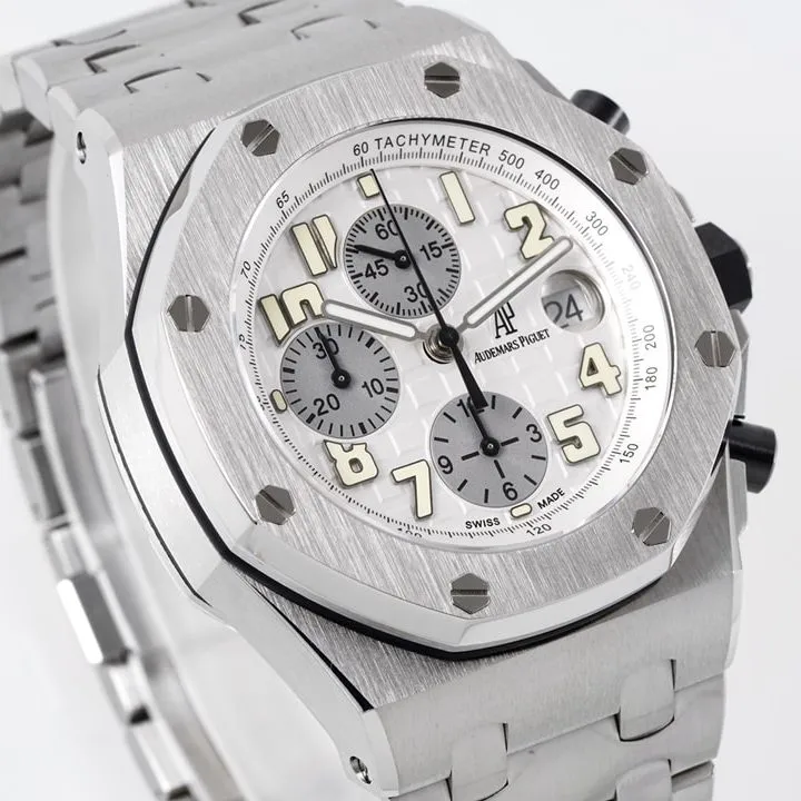 APF Offshore Audemars Piguet Watch with Silver-White "Panda" Dial and Steel Bracelet, Model 26170ST.OO.1000ST.01—Bracelet Images