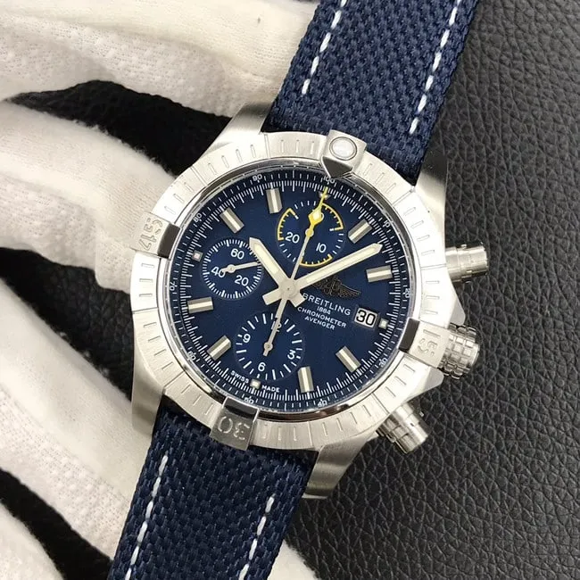 Breitlingtop-tier watch 43mm fully automatic movement men's blue dial nylon strap Avengers series front view