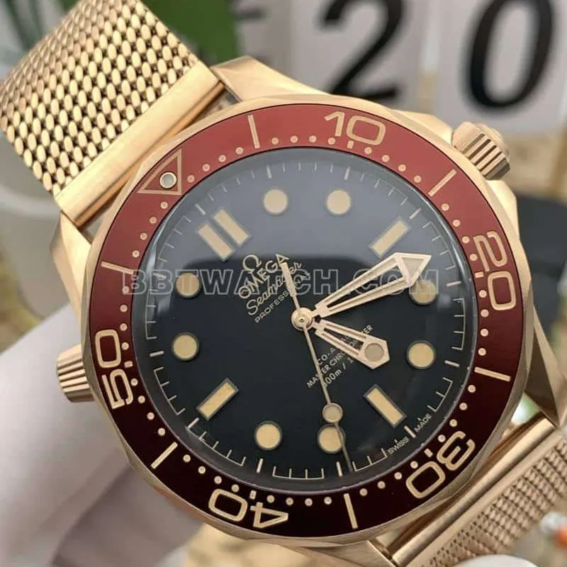 VSOmegaSeamastertop-tier 1:1high-quality replicablack dial300m bronze210.90.42caseback live photo