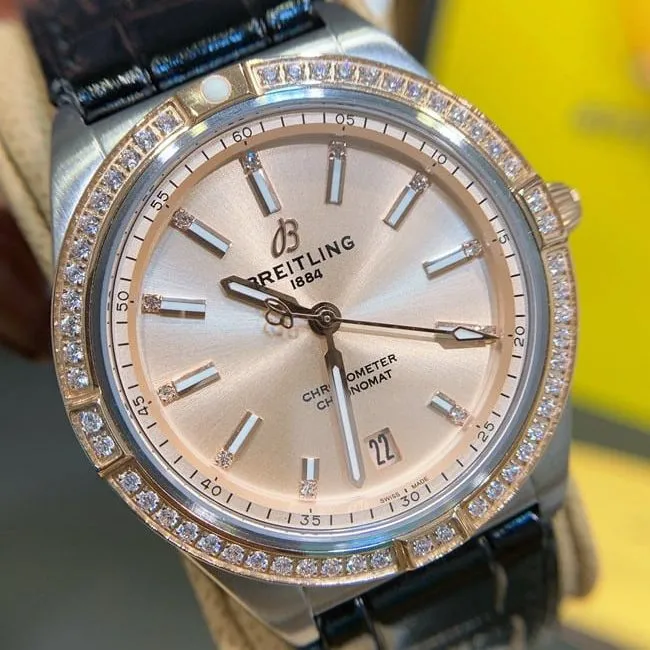 top-tier replicaBreitlinghigh-quality ladies gold plate black belt full automatic movement Nanhai capsule series leather strap watch front view