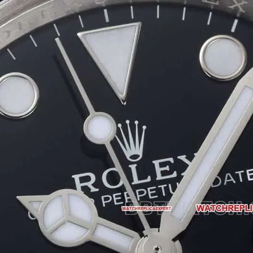 CleanRolexGMT-Master type top-tier 1:1super cloneblack dial black and gray circle steel bracelet model 126710caseback live photo