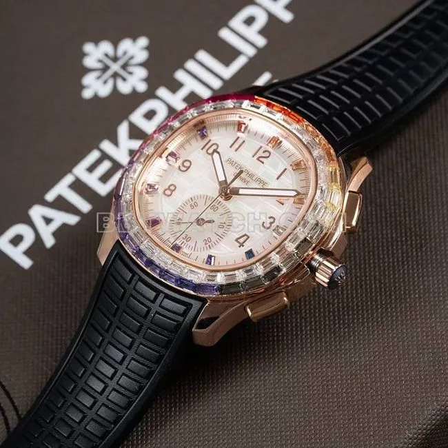 watch PPM factory Patek PhilippeAquanaut mechanical black rubber braceletfront live photo