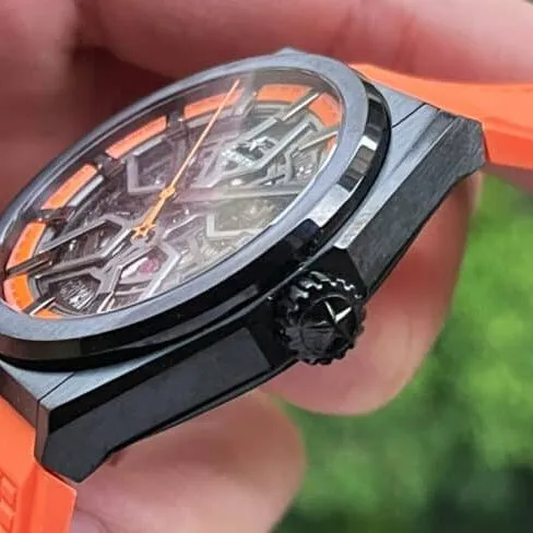 top-tiersuper cloneLF Zenith black dialDEFY series new upgraded version of men's watch front view