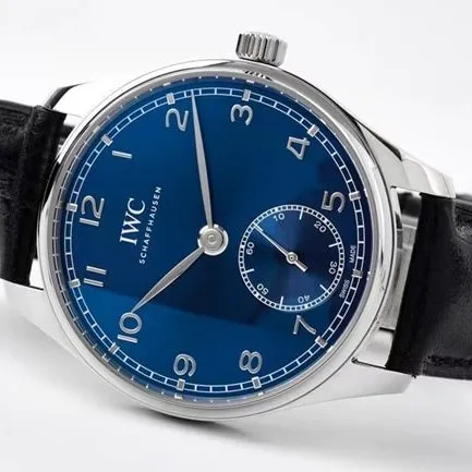 ZF Factorytop-tier replicaIWChigh-quality watch men's blue dial black belt Portuguese series automatic movementleather strap watch front view